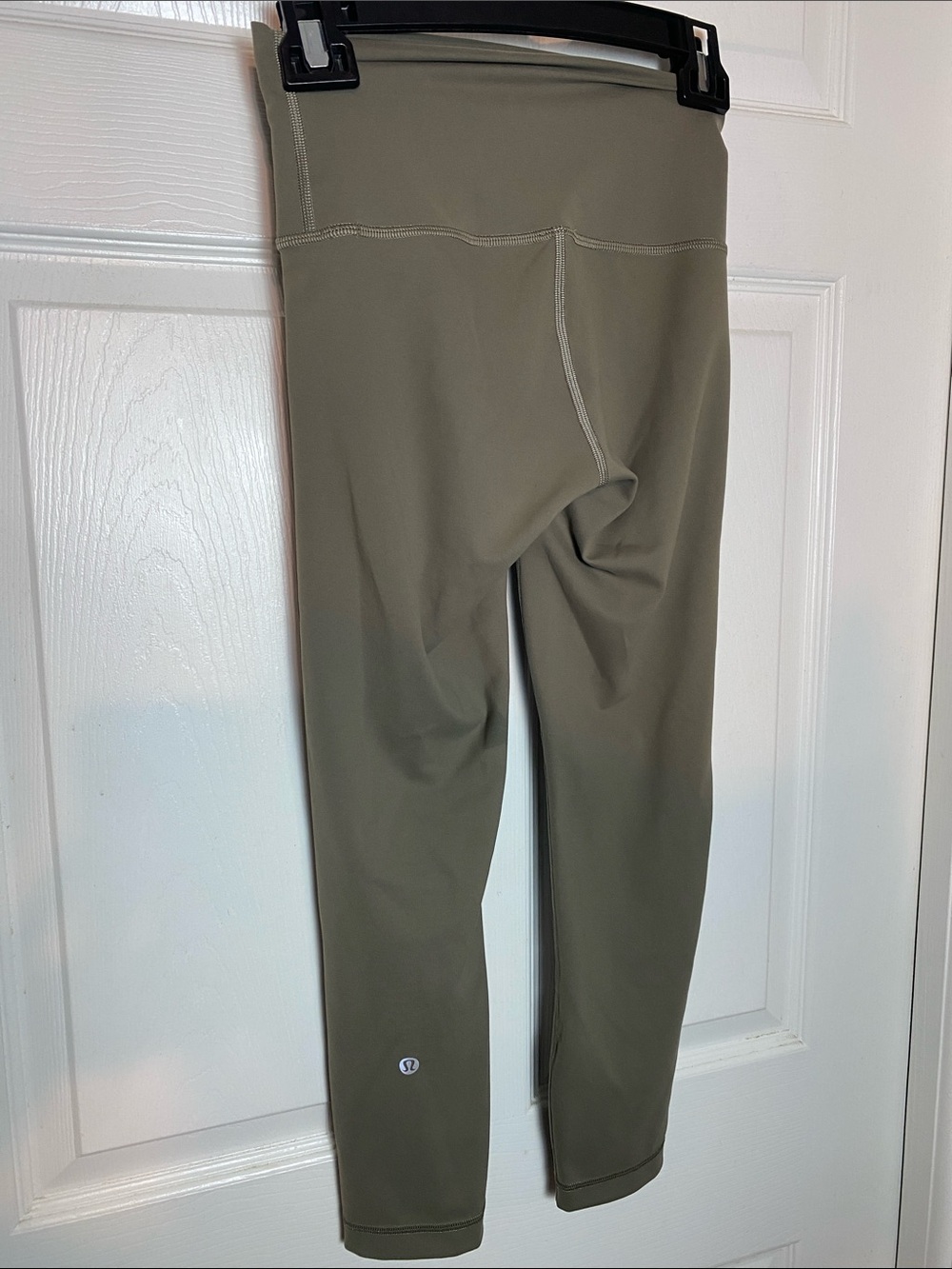 Lululemon Wunder Train High-Rise Crop 23" - Army Green (Size 4).